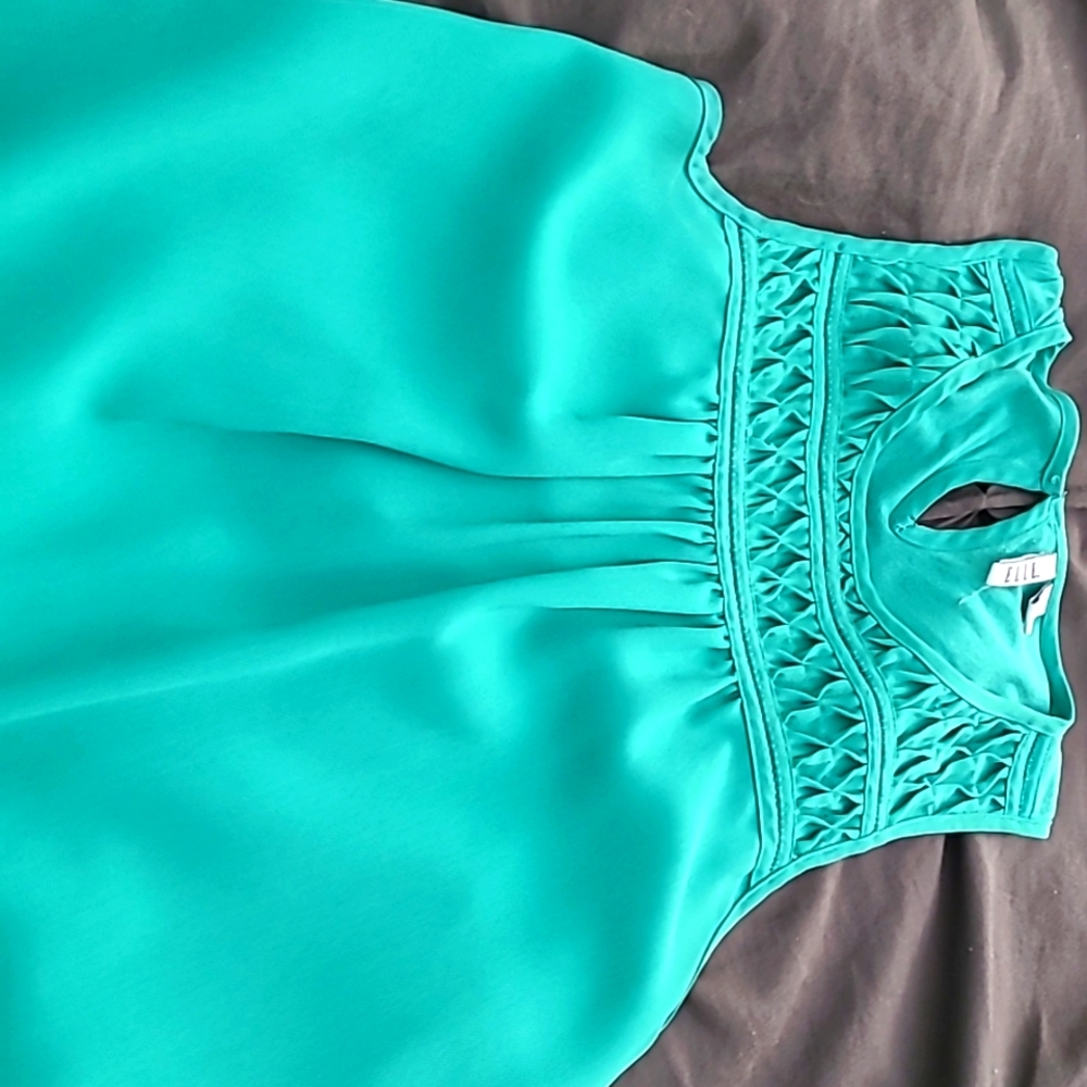 Elle XS sleeveless top